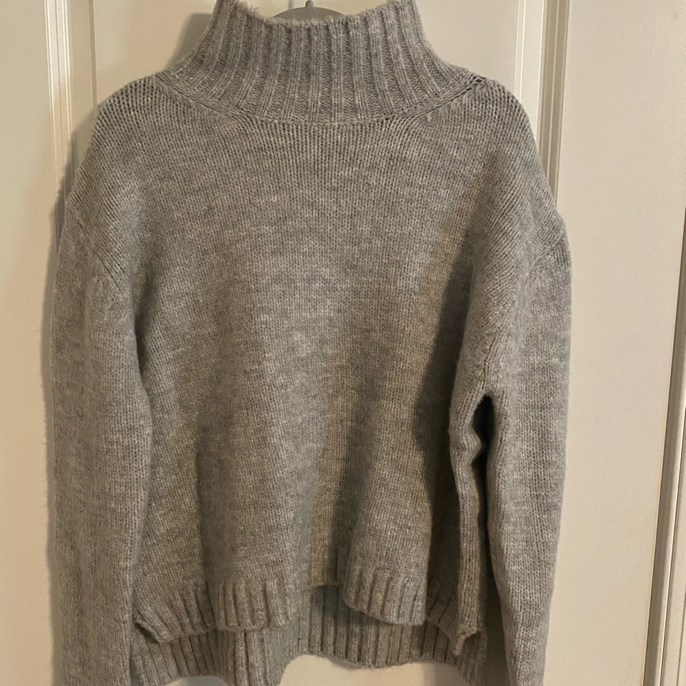 Gray cropped sweater